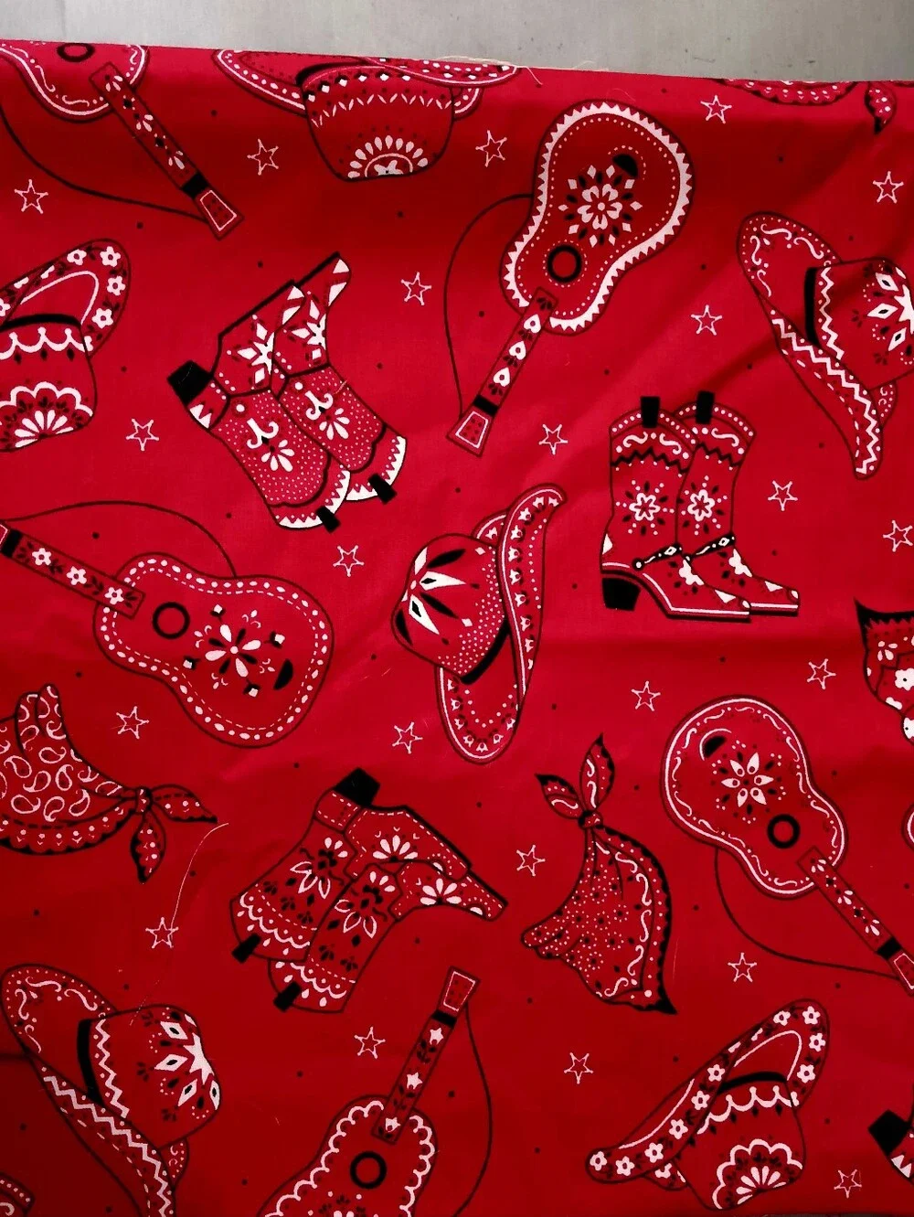 Red cotton print fabrics 7 1/2 yards (approx.)